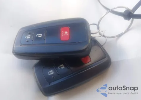 2019 Toyota Prius Xle из США, поврежденный, VIN JTDKARFU8K3088219